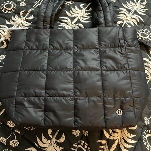 lululemon athletica quilted grid tote
